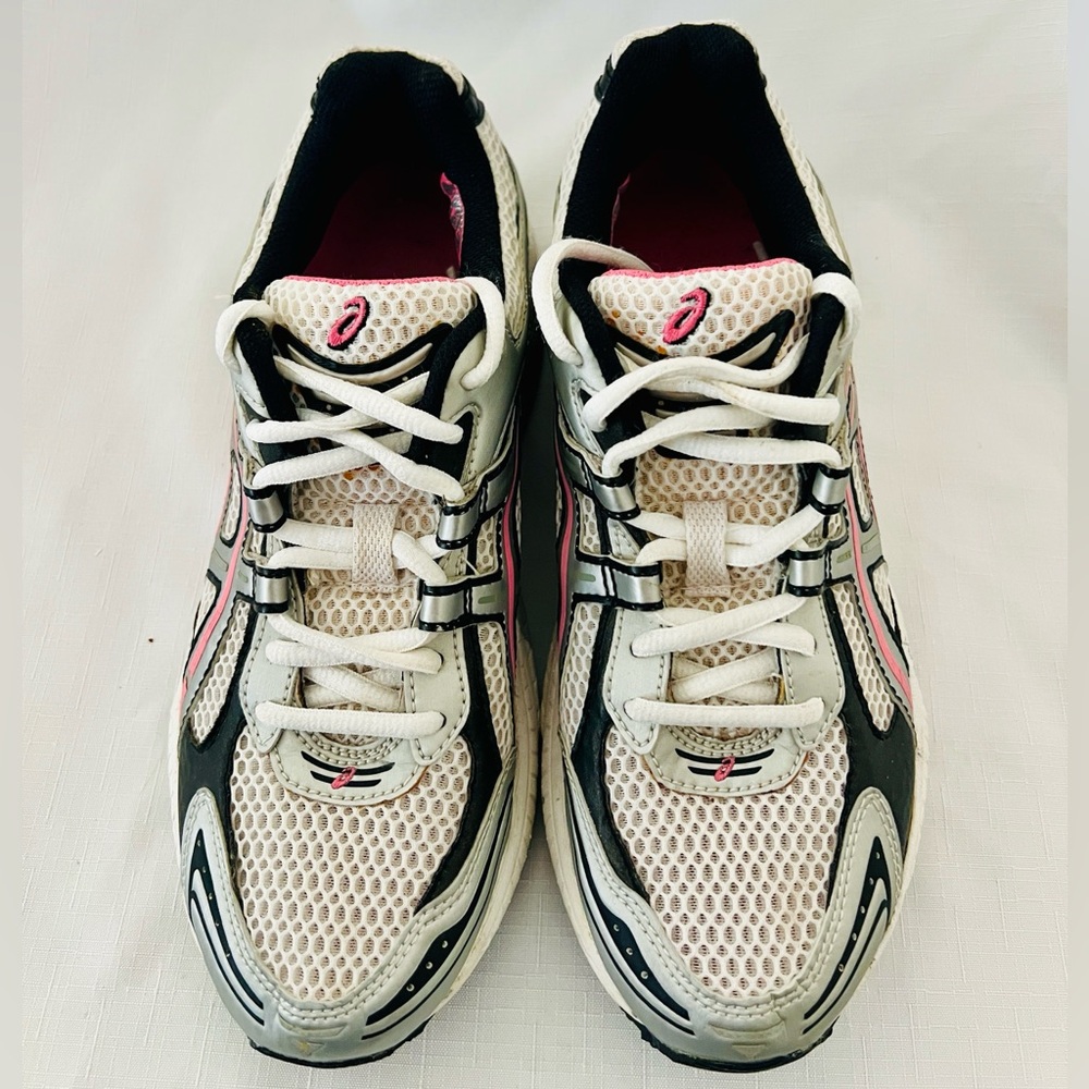 Asics~GT2100~Running/Gym Shoe - Picture 6 of 11